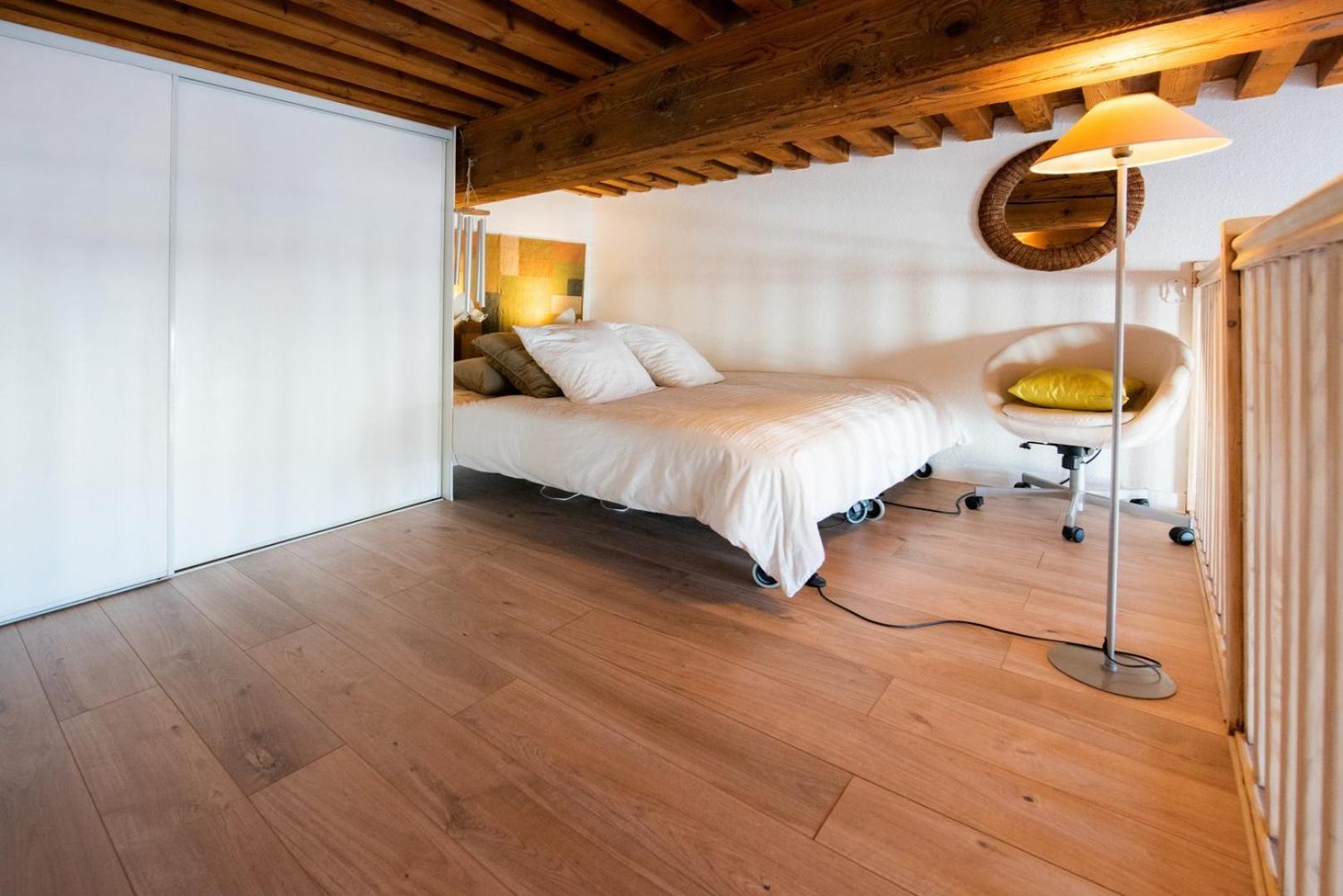 Le Woody Authentique Appartement Des Canuts Caluire-et-Cuire Luaran gambar